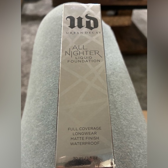 NEW Urban Decay All Nighter waterproof longwear liquid foundation Shade 7.5 - Picture 3 of 3